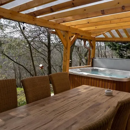 Egercottages - Csillag Apartman Eger