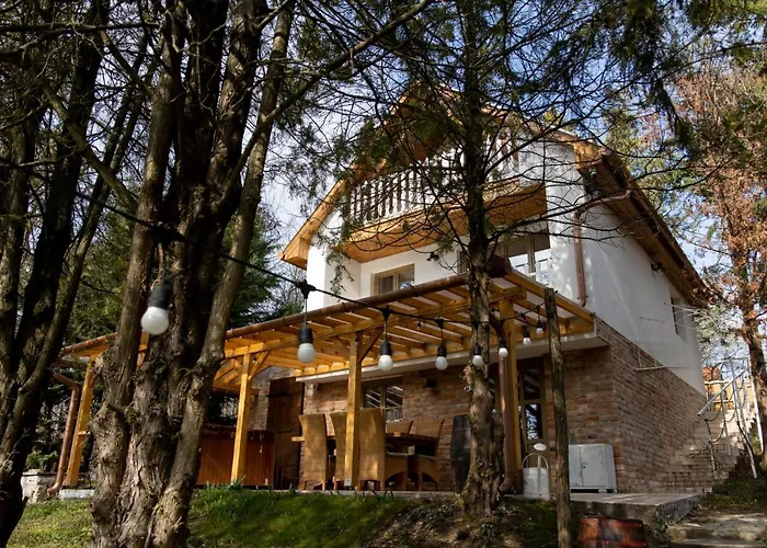 Gasthuis Chillinn Csillag Eger